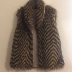 Fur vest